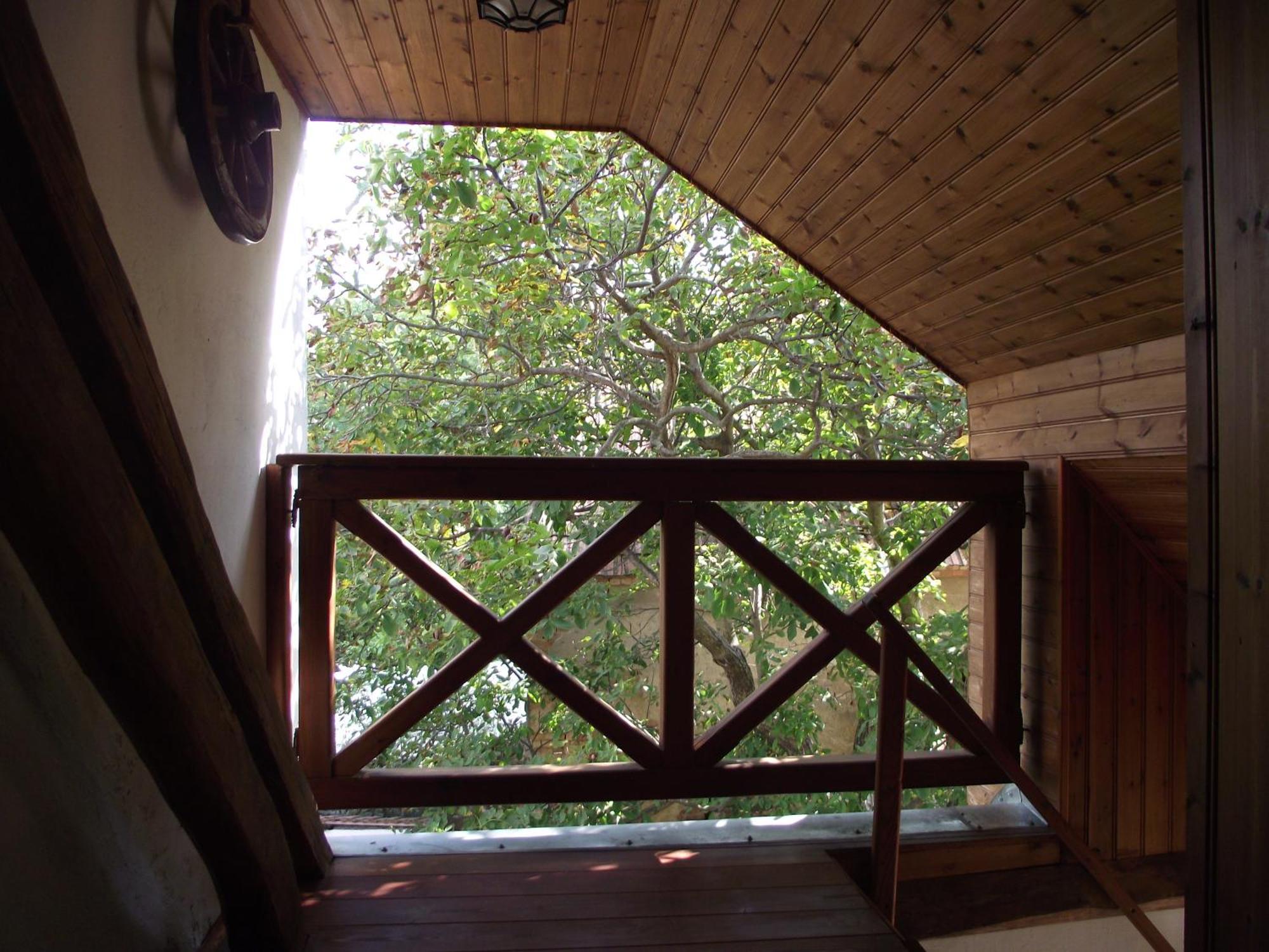 Egkoris Vendeghaz Hotel Bakonyszucs Room photo